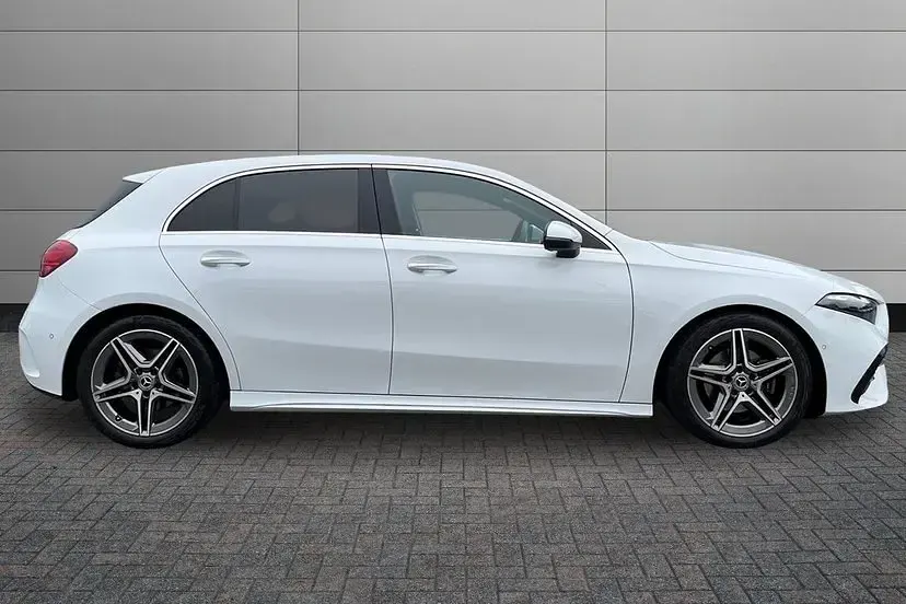 Used Mercedes A200 Executive 175 HP (128 kW) 2023 Digital white Hatchback