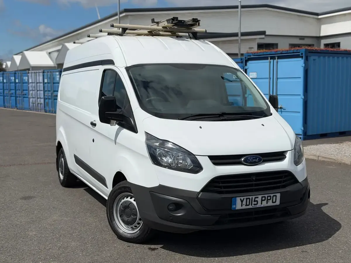 Used Ford Transit Custom 100 HP (73 kW) 2015 White Van