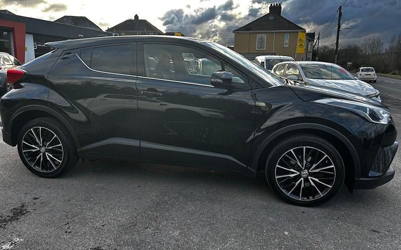 Used Toyota C-HR 116 HP (85 kW) 2017 Black SUV