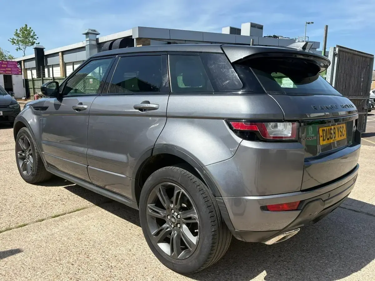 Used Land Rover Range Rover evoque Landmark 180 HP (132 kW) 2018 Grey SUV