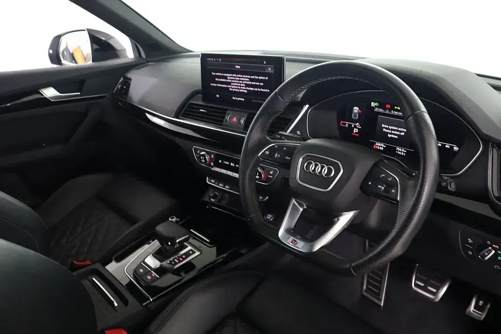 Used Audi Q5 Comfort 204 HP (150 kW) 2021 White SUV