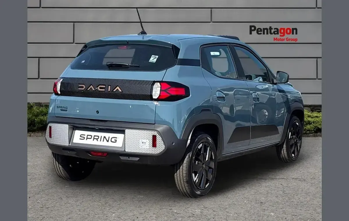 New Dacia Spring Extreme 74 kW (101 HP) 2025 Other Hatchback