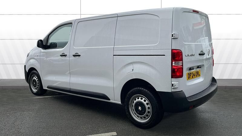 Used Vauxhall Vivaro 120 HP (88 kW) 2024 MPV