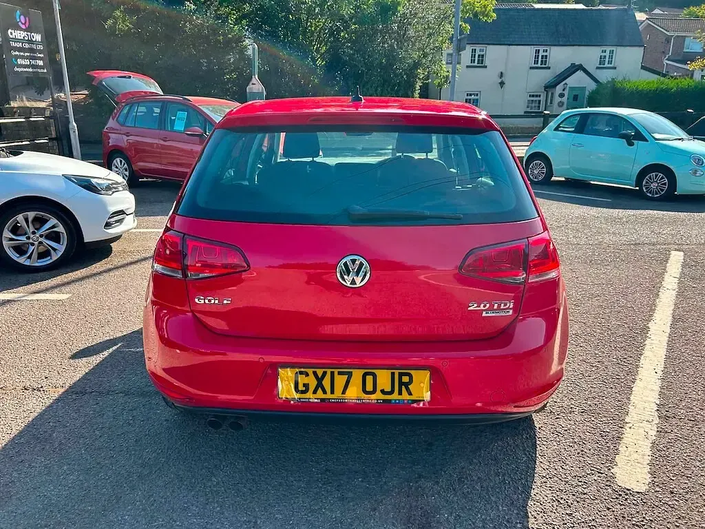 Used VW Golf VII Edition 147 HP (108 kW) 2017 Red Hatchback