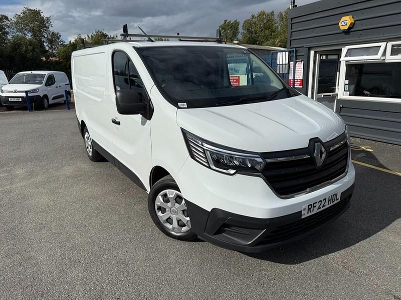 White Used 2022 Renault Trafic Business Van | £12,500 (Good price) - Image 1/4