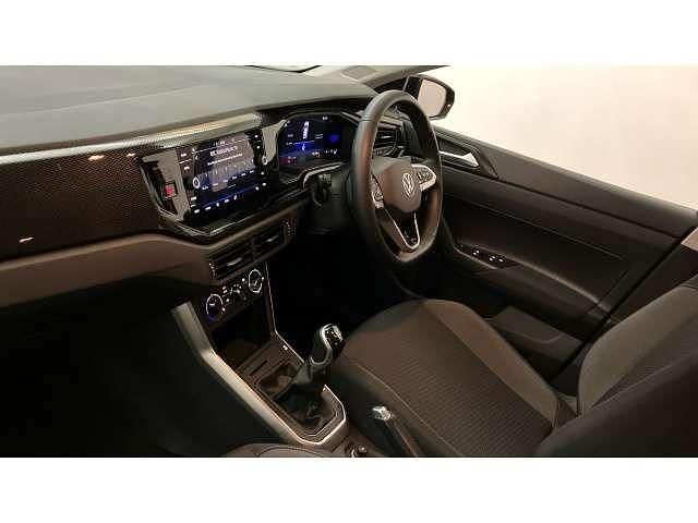 Used VW Polo Life 80 HP (58 kW) 2023 Black Hatchback