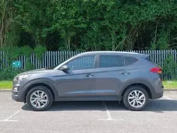 Used Hyundai Tucson SE 132 HP (97 kW) 2019 Grey SUV