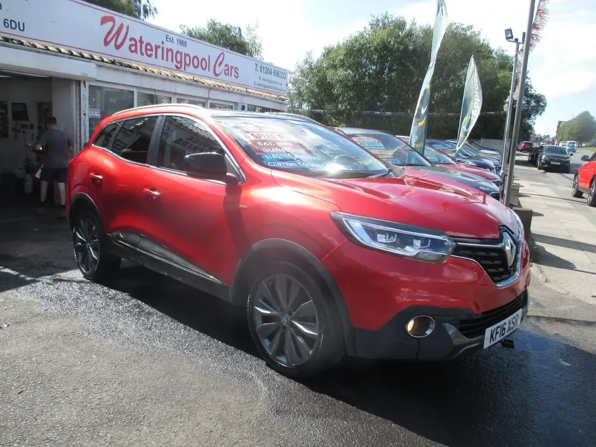 Used Renault Kadjar Signature 110 HP (80 kW) 2016 Red SUV