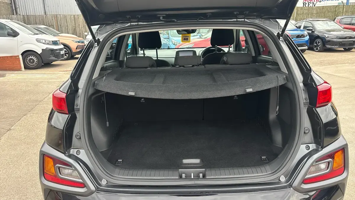 Used Hyundai Kona Premium 120 HP (88 kW) 2019 Black SUV