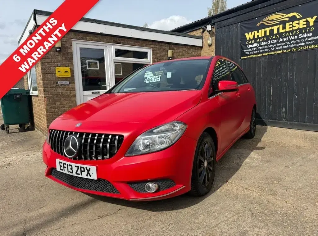 Used Mercedes B180 SE 109 HP (80 kW) 2013 Red MPV