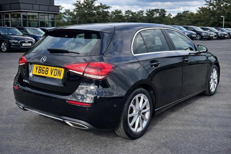 Used Mercedes A180 Executive 116 HP (85 kW) 2018 Black Hatchback