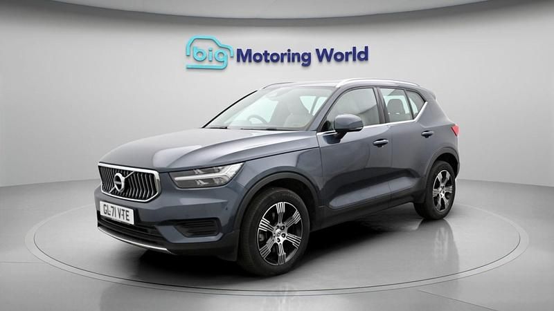 Used Volvo XC40 Inscription 197 HP (144 kW) 2021 Blue SUV