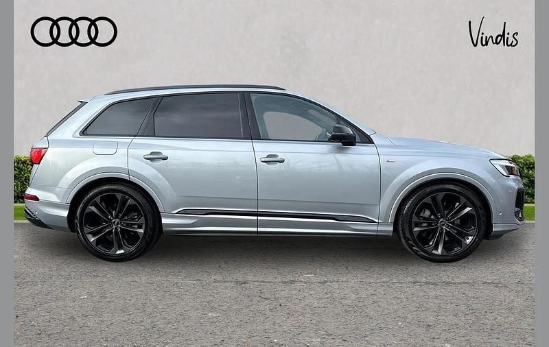 Used Audi Q7 Black Edition 281 HP (206 kW) 2025 Silver SUV