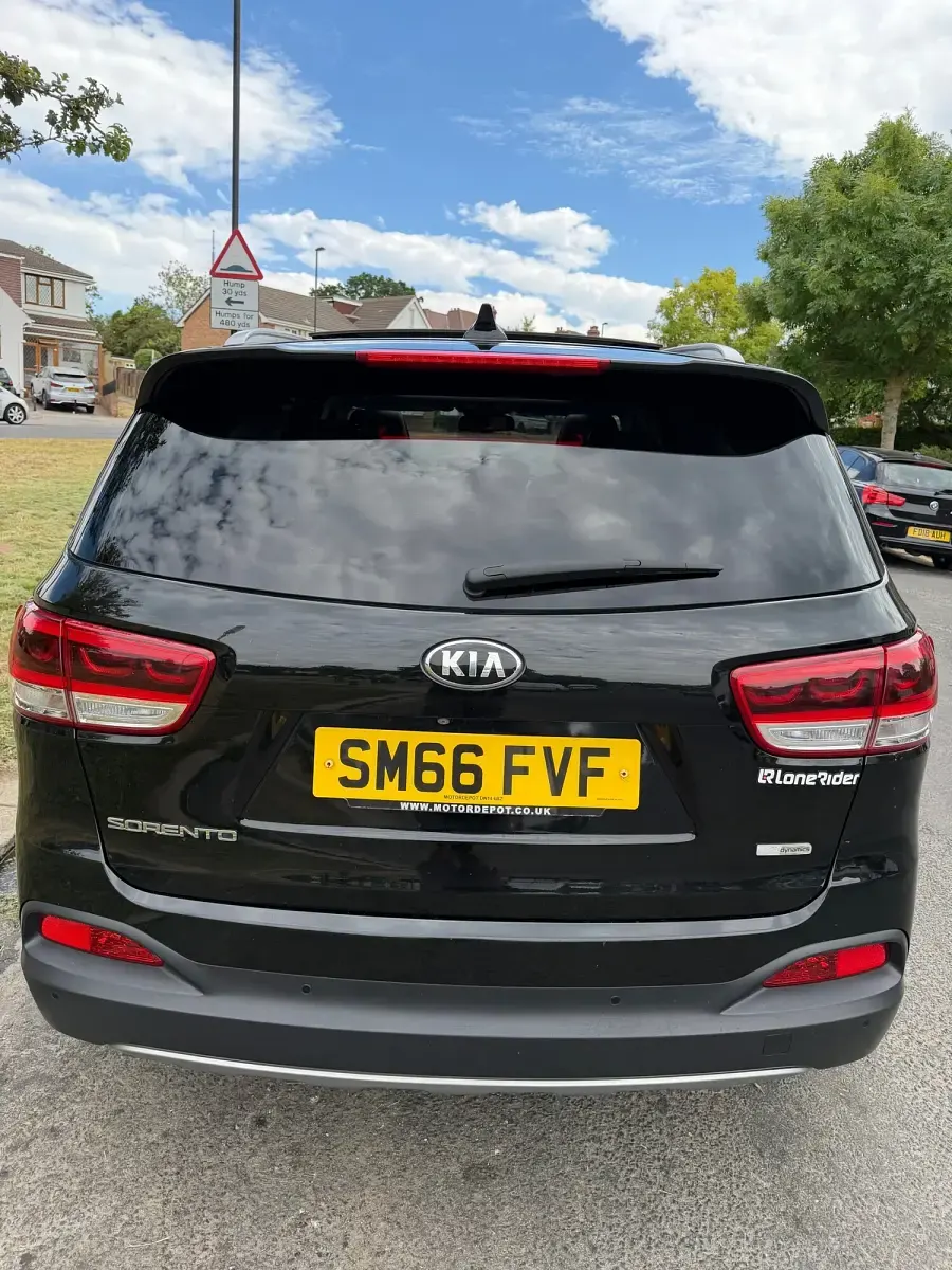 Used Kia Sorento 200 HP (147 kW) 2017 Black SUV