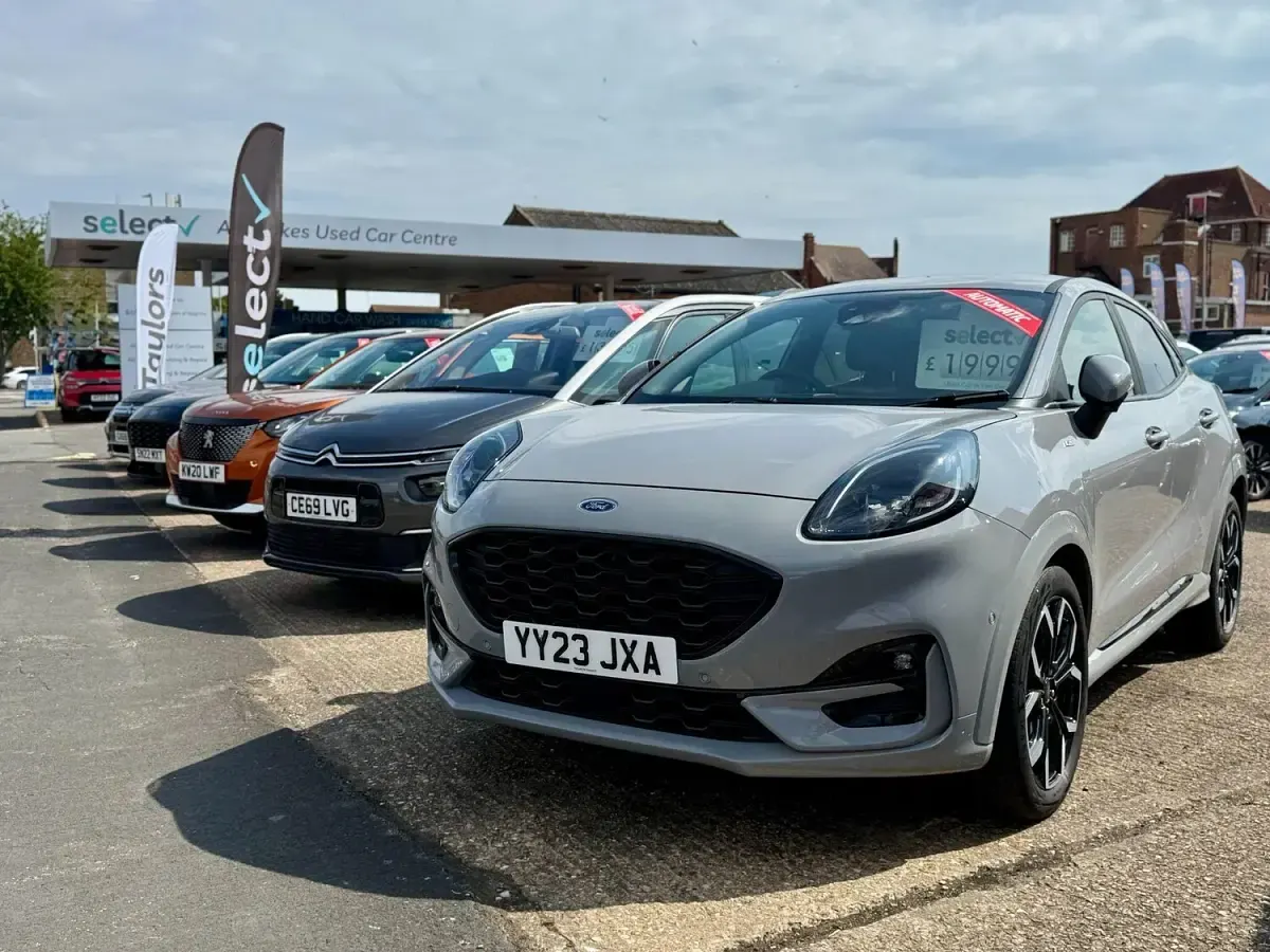 Used Ford Focus ST-Line X 155 HP (114 kW) 2020 White Hatchback