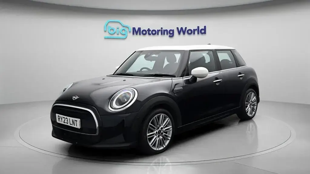 Used Mini Cooper Exclusive 136 HP (100 kW) 2023 Black Hatchback