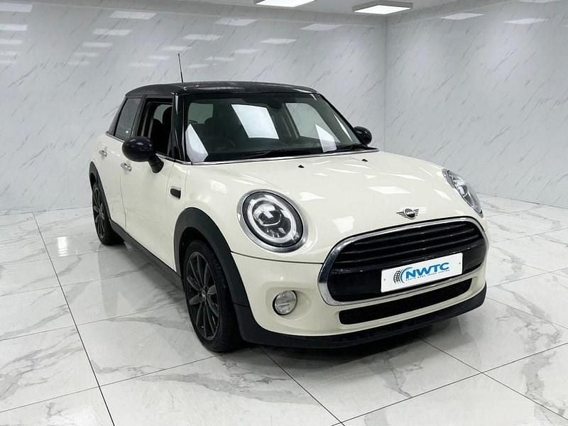 Used Mini Cooper D Hatch 116 HP (85 kW) 2018 White Hatchback