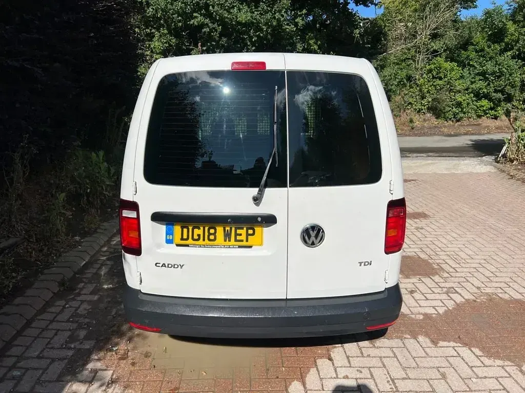 Used VW Caddy Startline 102 HP (75 kW) 2018 White MPV