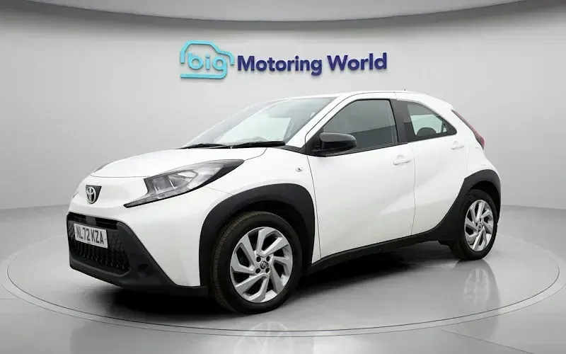 Usado Toyota Aygo X PURE 72 HP (52 kW) 2025 SUV