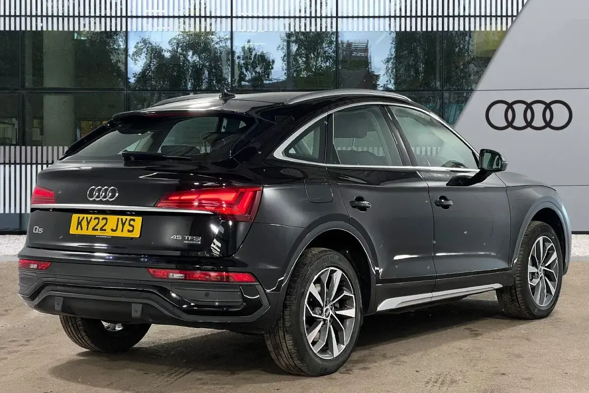 Used Audi Q5 Sport 265 HP (194 kW) 2022 Black SUV
