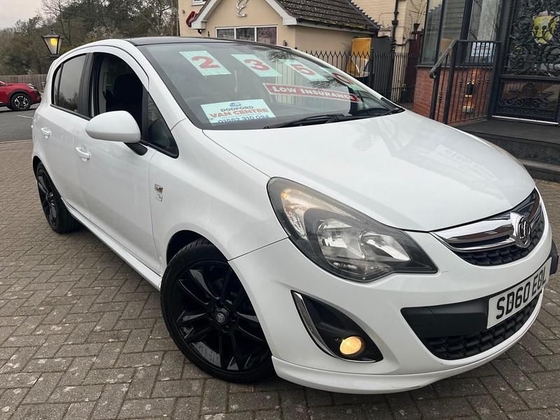 Used Vauxhall Corsa Edition 2010 White Hatchback