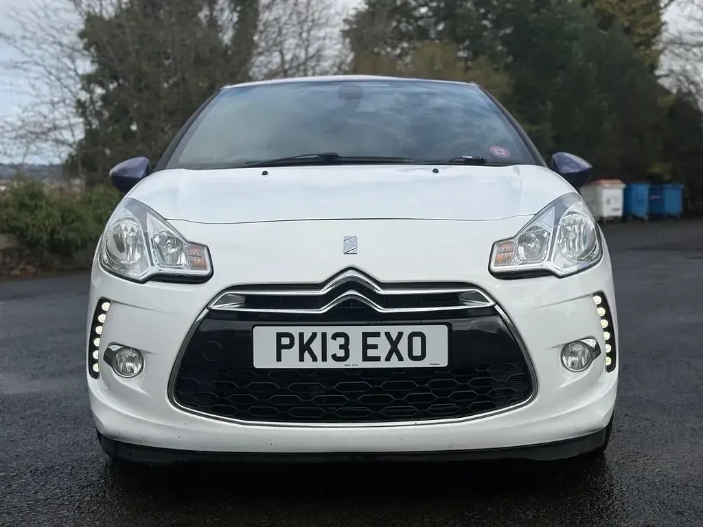 Used Citroën DS3 2013 White Hatchback