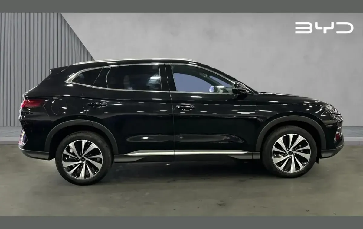 Used BYD Seal U Comfort 218 HP (160 kW) 2025 Black SUV