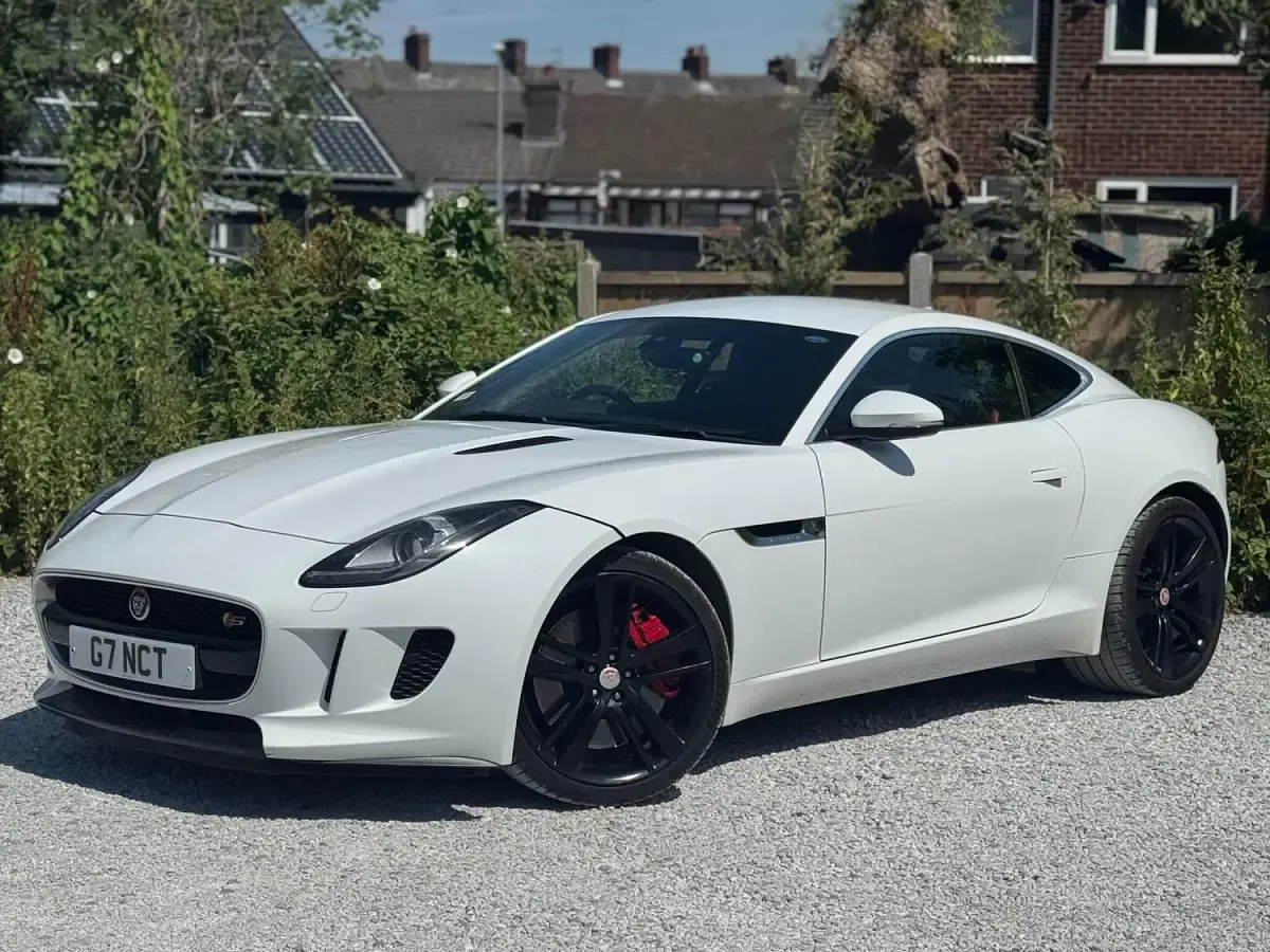 Used Jaguar F-Type S 380 HP (279 kW) 2015 White Coupe
