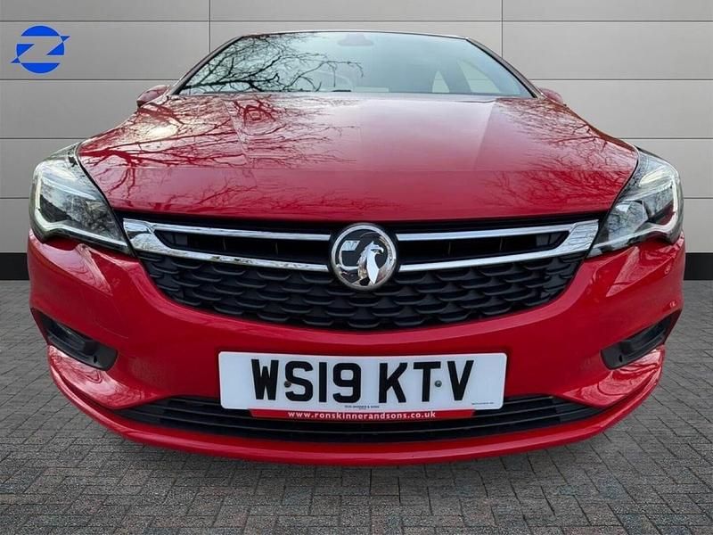 Used Vauxhall Astra S 150 HP (110 kW) 2019 Red Hatchback