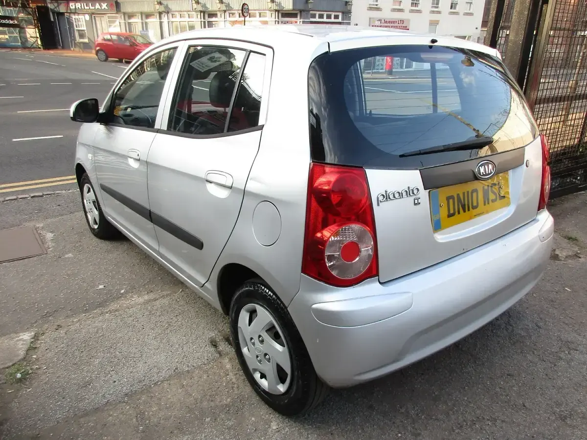 Used Kia Picanto 2010 Silver Hatchback