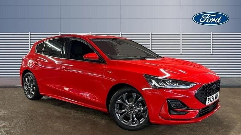 Used Ford Focus ST-Line 155 HP (114 kW) 2024 Red Hatchback