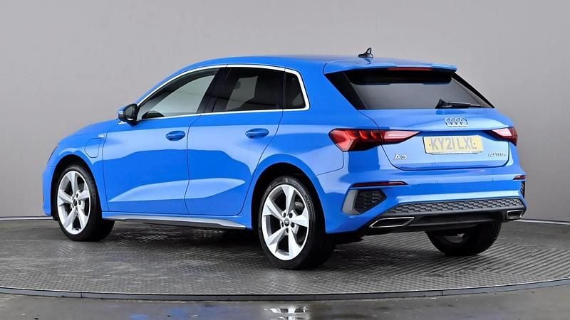 Used Audi A3 e-tron S-Line 204 HP (150 kW) 2021 Blue Hatchback