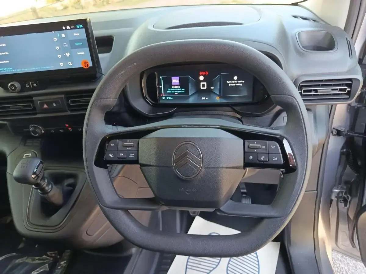 New Citroën Berlingo 101 HP (74 kW) 2026 Grey MPV
