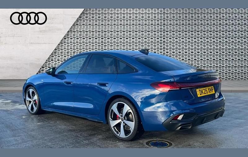 Used Audi A5 Advanced 200 HP (147 kW) 2025 Blue Sedan