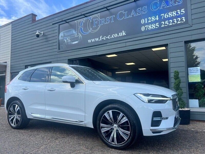 White Used 2021 Volvo XC60 Inscription SUV | £27,490 (Fair price) - Image 1/4