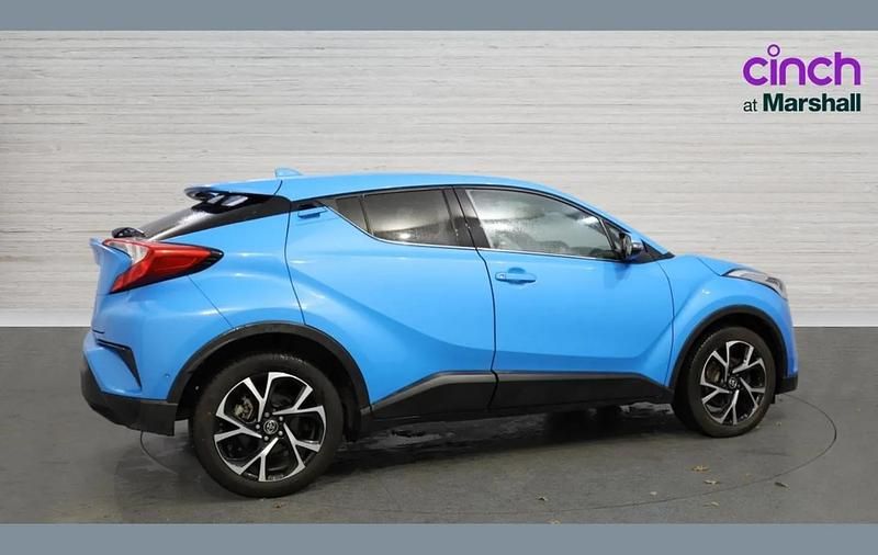 Used Toyota C-HR Design 113 HP (83 kW) 2018 Blue SUV
