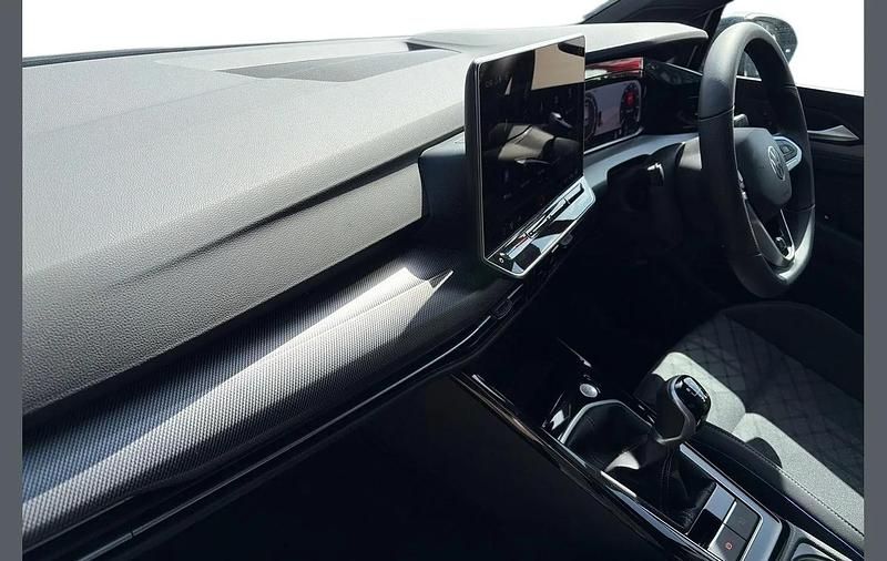 Used VW Golf VIII R-line 150 HP (110 kW) 2025 Black Hatchback