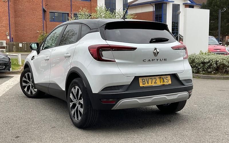 Used Renault Captur LIMITED 91 HP (66 kW) 2022 SUV