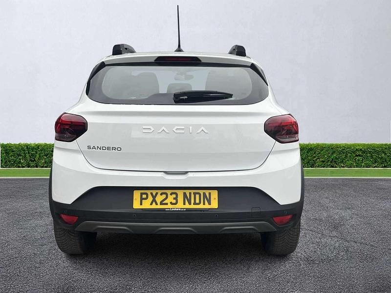 Used Dacia Sandero Expression 90 HP (66 kW) 2023 White Hatchback