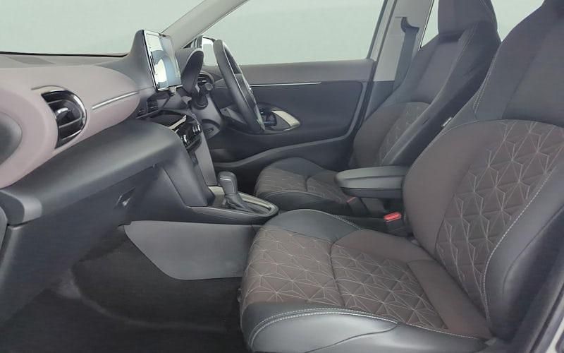 Used Toyota Yaris Hybrid 116 HP (85 kW) 2025 Estate