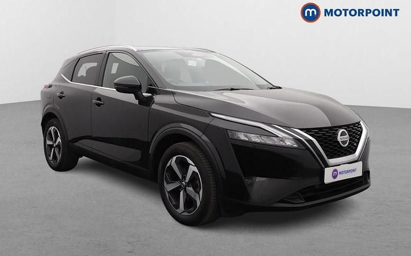Black Used 2022 Nissan Qashqai N-Connecta SUV | £15,749 (Fair price) - Image 1/4