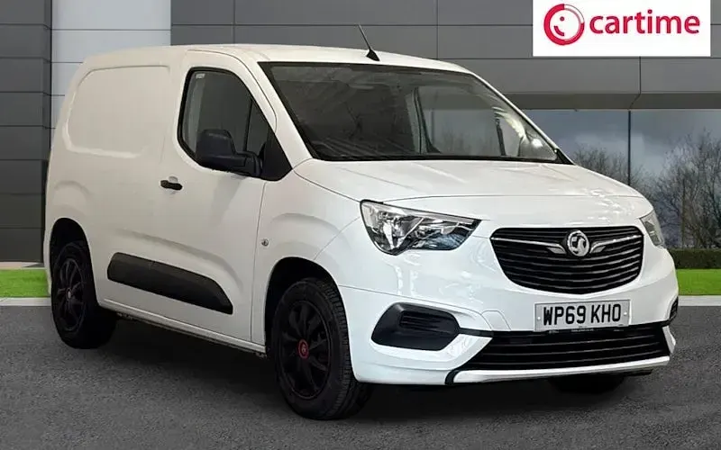 Used Vauxhall Combo Sportive 101 HP (74 kW) 2021 MPV