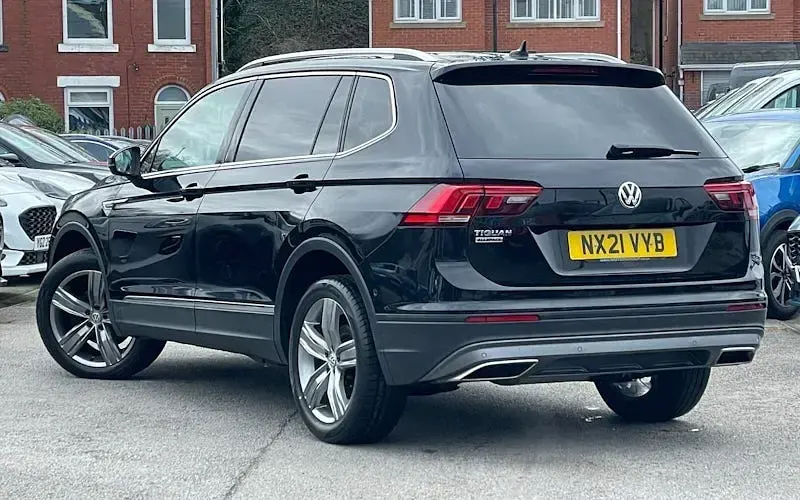 Usado VW Tiguan Allspace Match 150 HP (110 kW) 2021 SUV