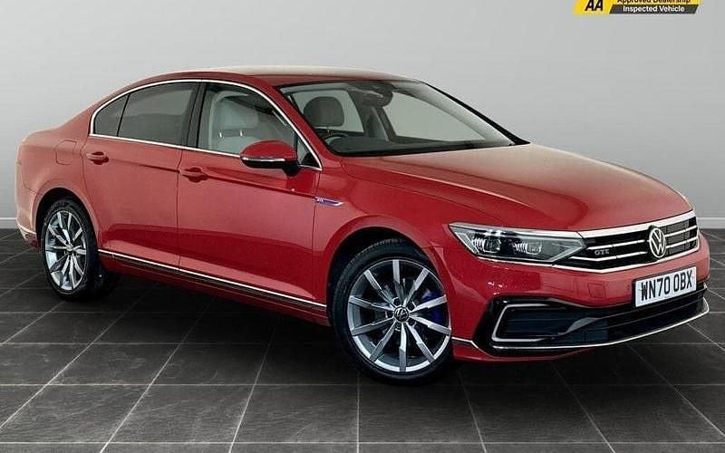 Used 2022 VW Passat Advance Sedan | £11,995 (Good price) - Image 1/2