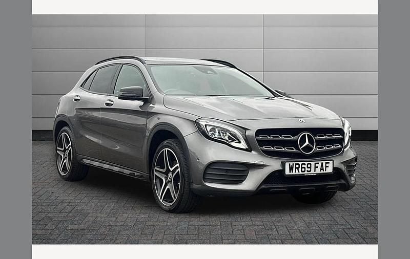 Grey Used 2020 Mercedes GLA200 AMG line SUV | £14,990 (Expensive) - Image 1/2