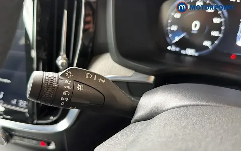 Used Volvo S60 Inscription 250 HP (183 kW) 2019 Red Sedan