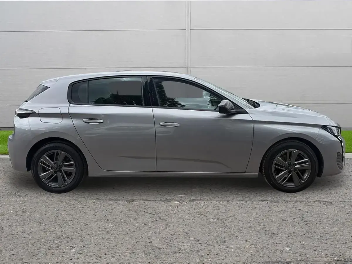 Used Peugeot 308 Active Premium 129 HP (94 kW) 2022 Grey Hatchback