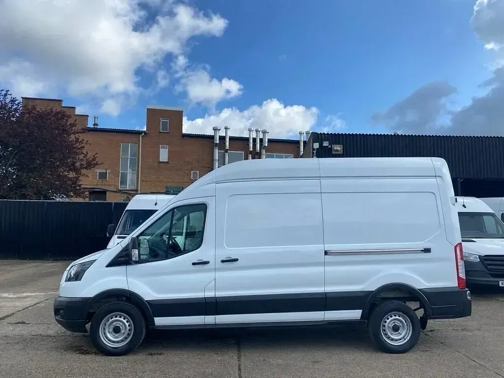 Used Ford Transit 130 HP (95 kW) 2019 White Van