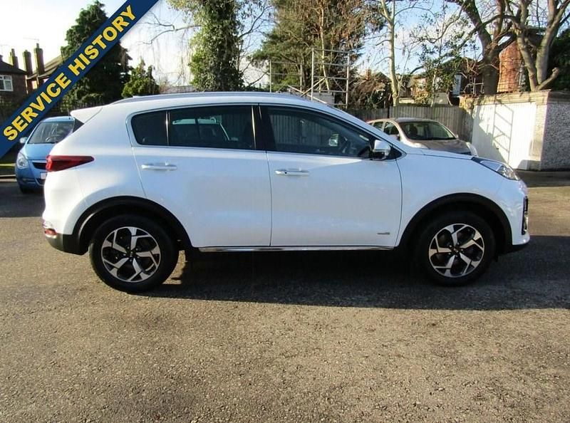 Used Kia Sportage 130 HP (95 kW) 2019 White SUV