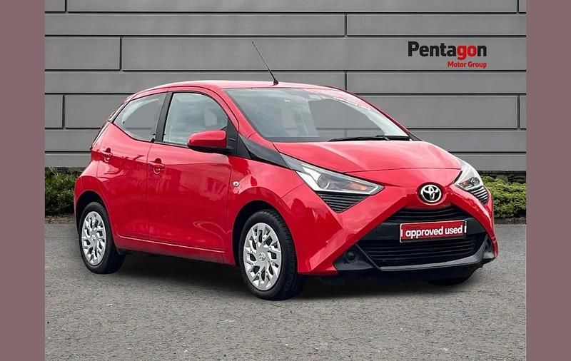 Red Used 2022 Toyota Aygo X-play Hatchback | £9,495 (Super price) - Image 1/4